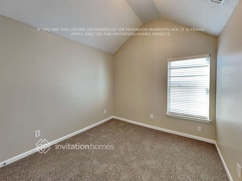 Building Photo - 215 Marriott Dr