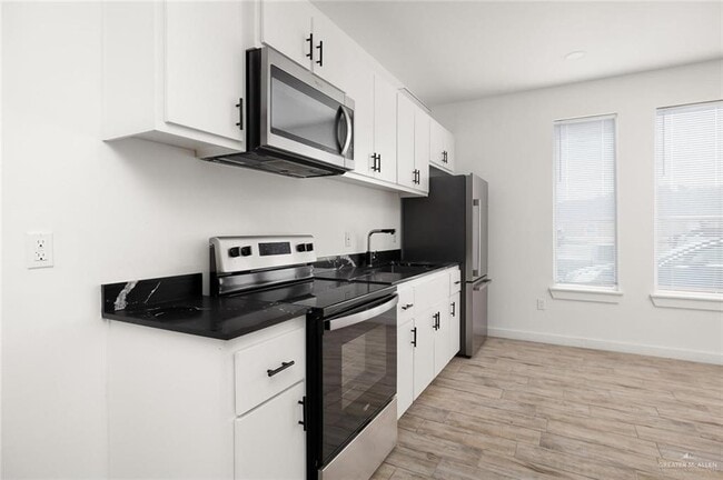 Building Photo - 12 W Harrison Ave