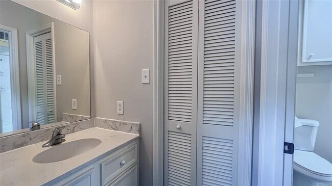 Building Photo - 13 River Creek Way