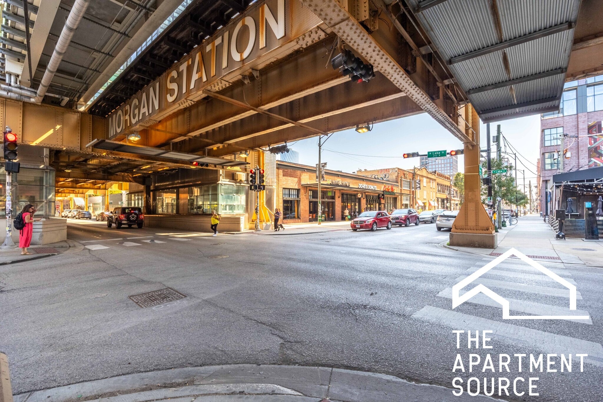 Building Photo - 1008 W Lake St