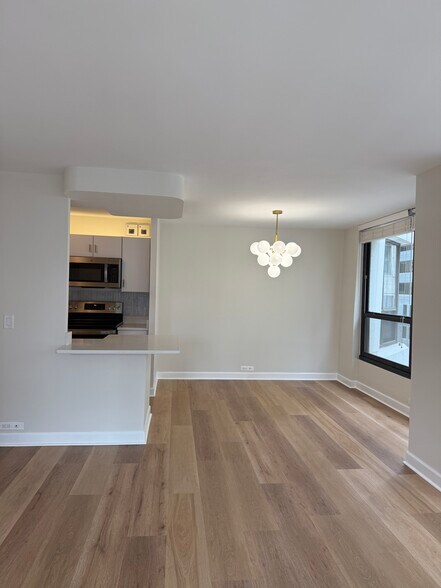 Building Photo - 405 N Wabash Ave