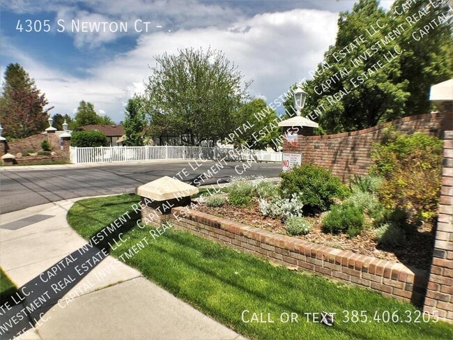 Building Photo - 4305 S Newton Ct