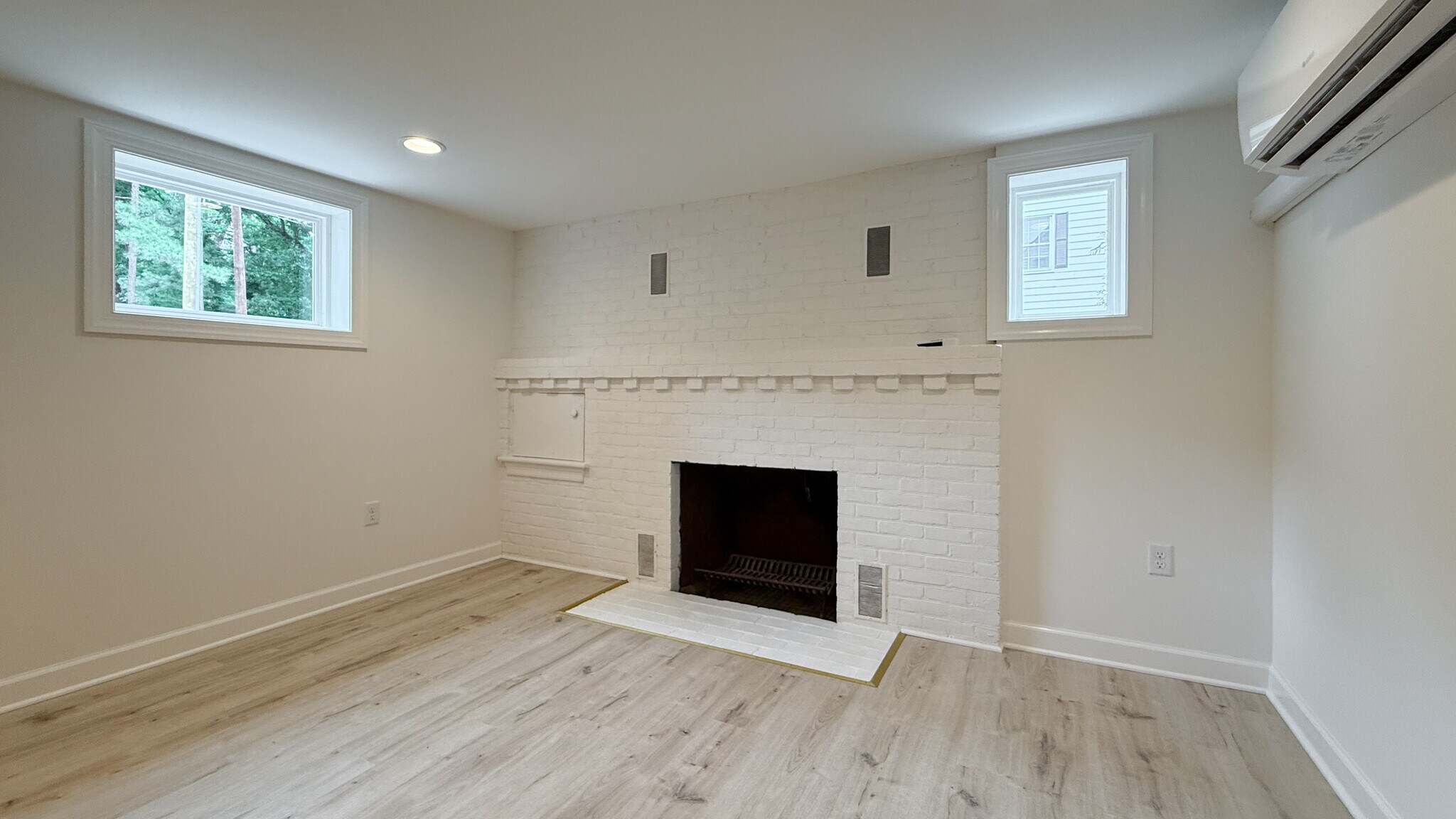 Building Photo - 212 Alderman Rd