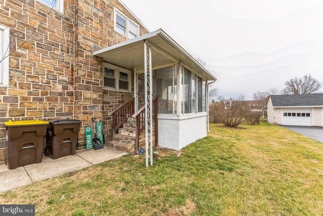 Building Photo - 36 N Trooper Rd