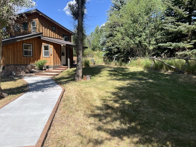 Building Photo - 4275 Leeper Ln