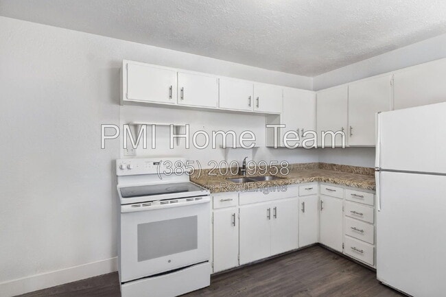Building Photo - 732 Campbell Heights
