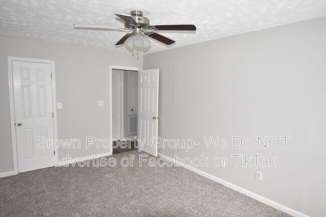 Building Photo - 6313 Applewhite Rd