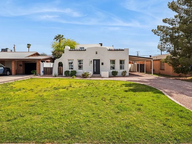 Building Photo - 1609 E Montecito Ave