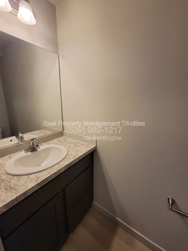 Building Photo - 413 Whitefish Ln