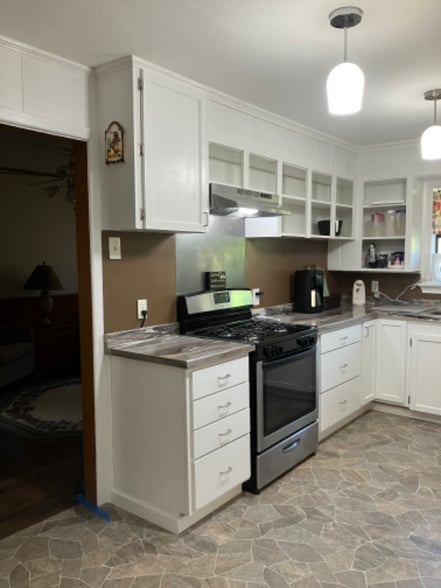 Building Photo - 1428 Sunset Dr