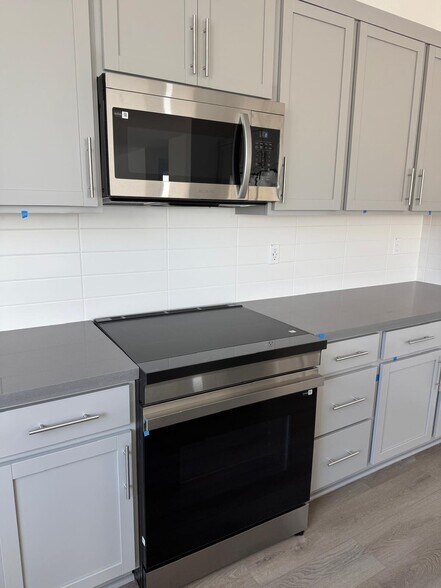 Building Photo - 2836 Wrangell St