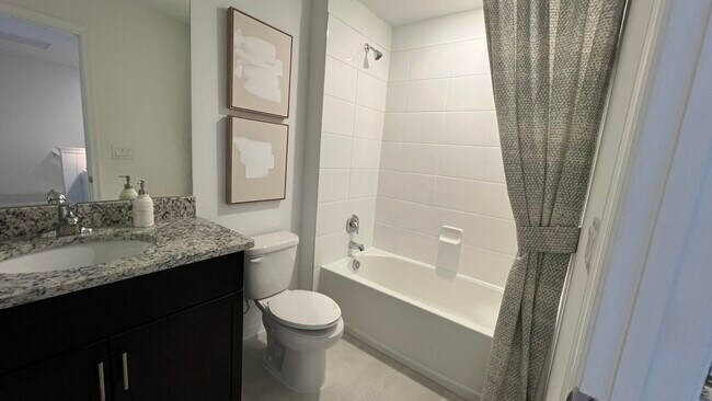 Building Photo - 500 Salisbury Cir