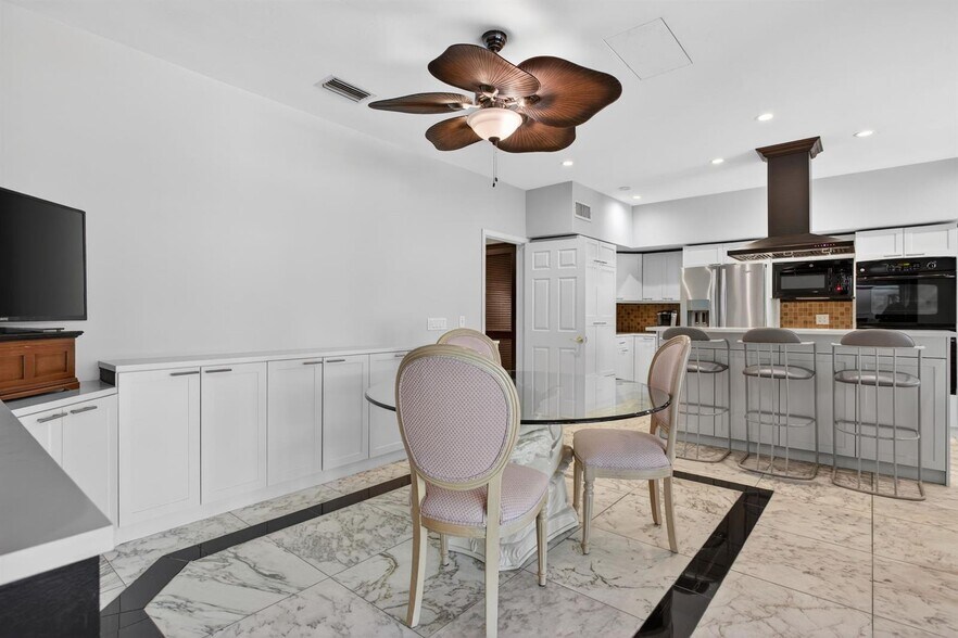 Building Photo - 3170 Estates Dr