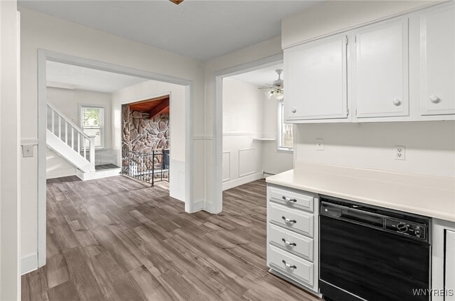 Building Photo - 8511 Sheridan Dr