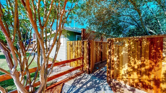 Building Photo - Baird Road