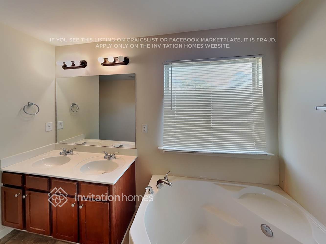 Building Photo - 1492 Ewing Farm Dr