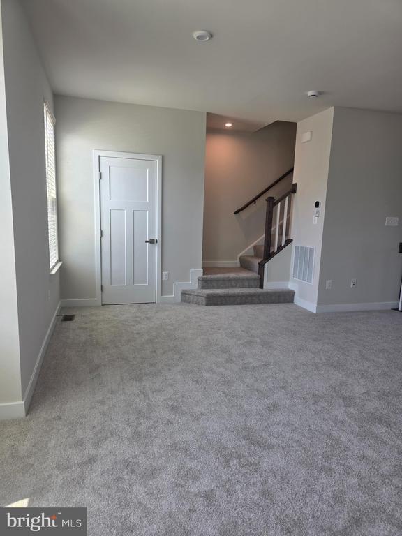 Building Photo - 703 Kalmar Ln