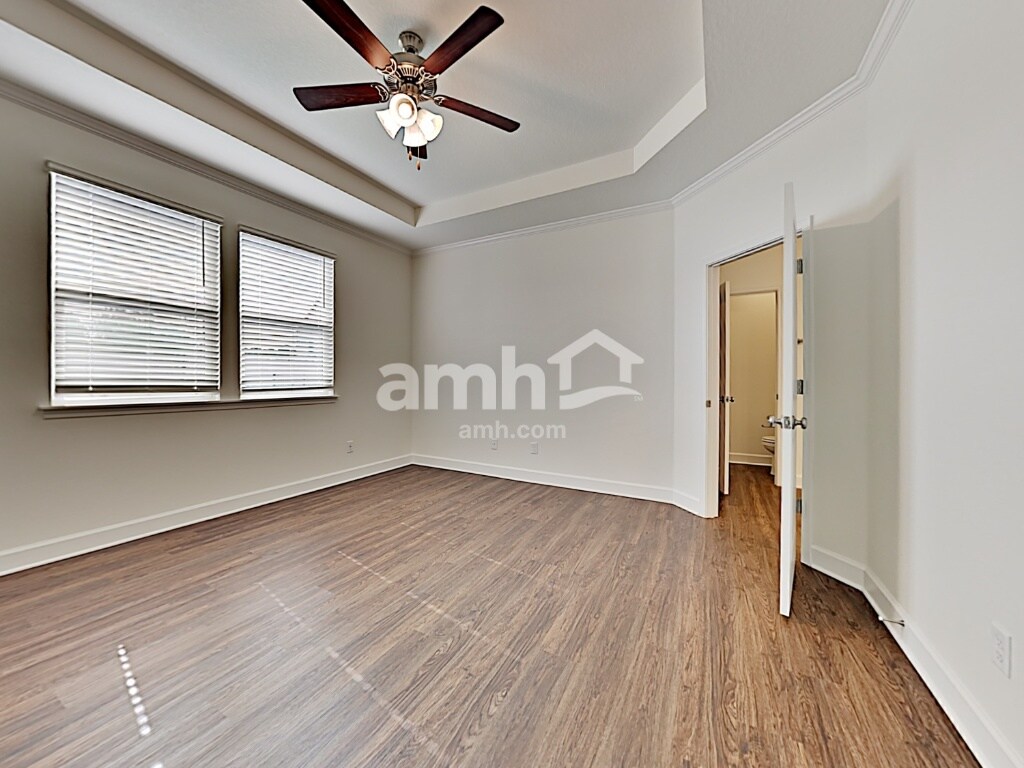 Building Photo - 5843 Hampton Creek Rd