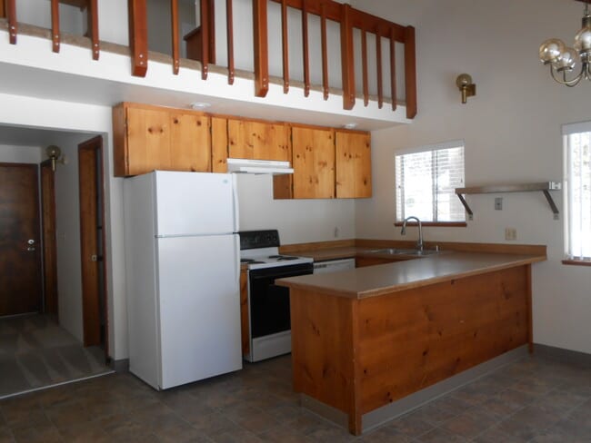 Building Photo - 17297 Golden Eye Dr