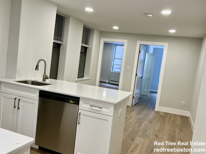#2 - 40 Joy St
