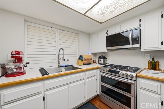Building Photo - 1505 Canterbury Cir