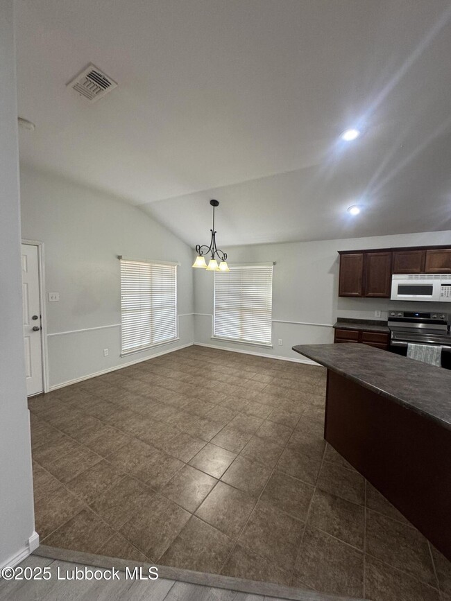 Building Photo - 9304 Primrose Avenue