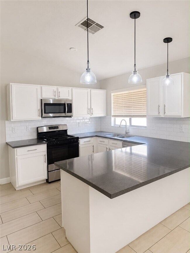 Building Photo - 9594 Bighorn Ranch Ave