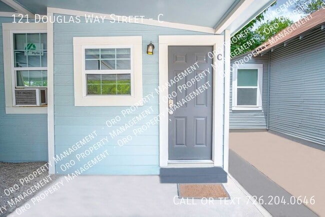 Building Photo - 121 Douglas Way St