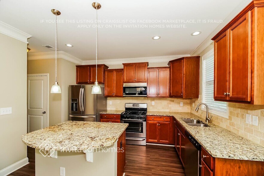 Building Photo - 7836 Sawgrass Ln