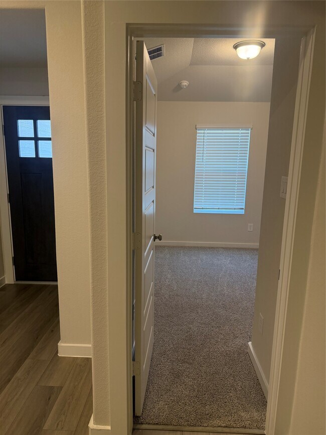 Building Photo - 18739 Frost Ridge Dr