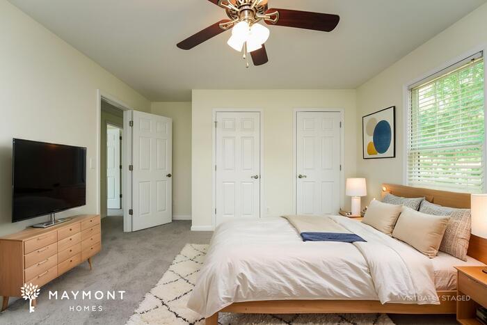 Building Photo - 7492 Crescent Bend Cove