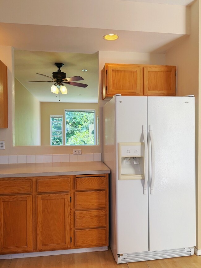Building Photo - 4704 Mill Pond Dr SE