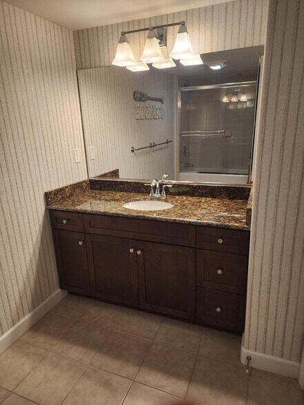 Building Photo - 1021 Costa Pacifica Way