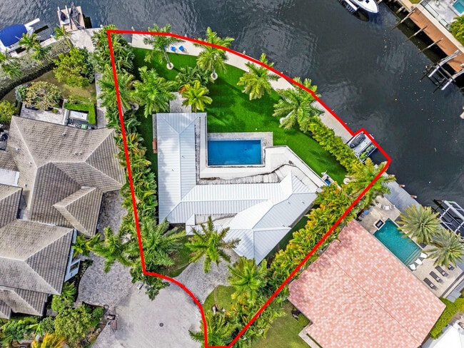 Building Photo - 1725 NE 23rd Ave