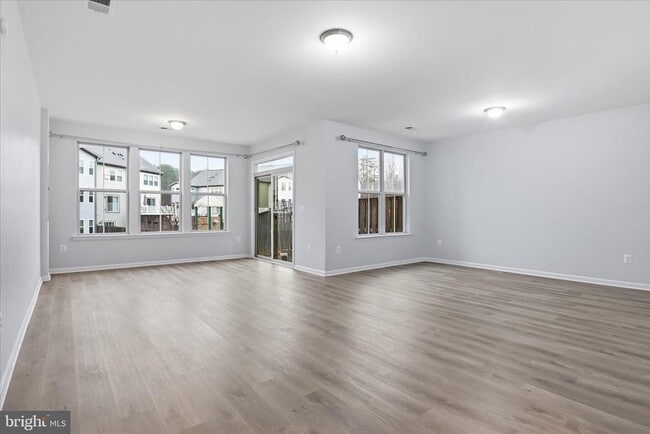 Building Photo - 33 Forge Mill Rd