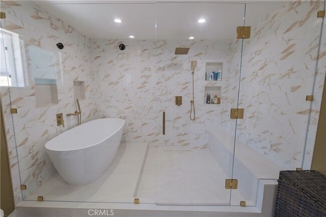 Building Photo - 9109 La Alba Dr