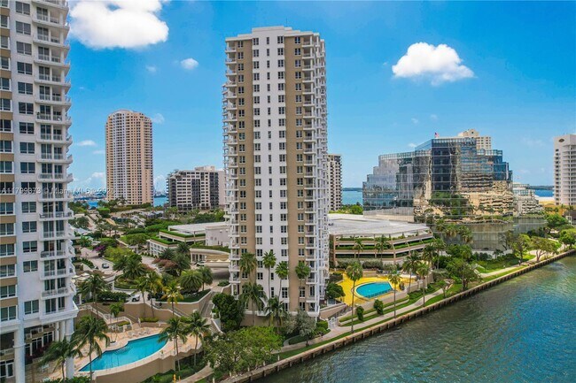 Building Photo - 701 Brickell Key Blvd