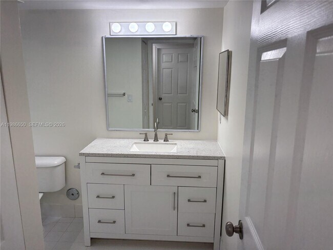 Building Photo - 655 SW 111th Way