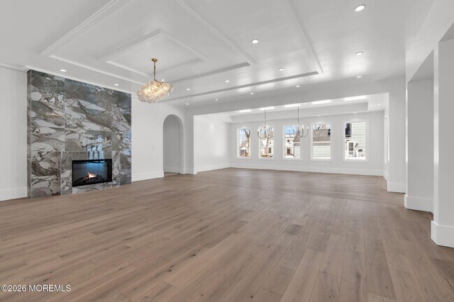 Building Photo - 497 Norwood Ave