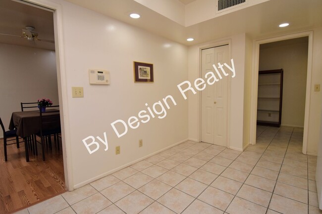 Building Photo - 55+ Townhome for Rent - Spacious 3BR/2BA w...