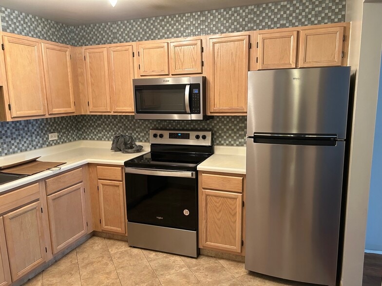 Kitchen - 200 N Dearborn St