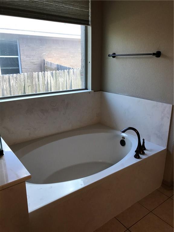 Building Photo - 12001 Broten St