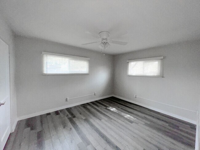 Building Photo - A591