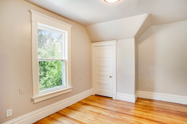 Building Photo - 1834 8th Ave