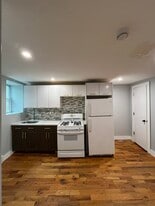 Building Photo - 149 Van Horne St