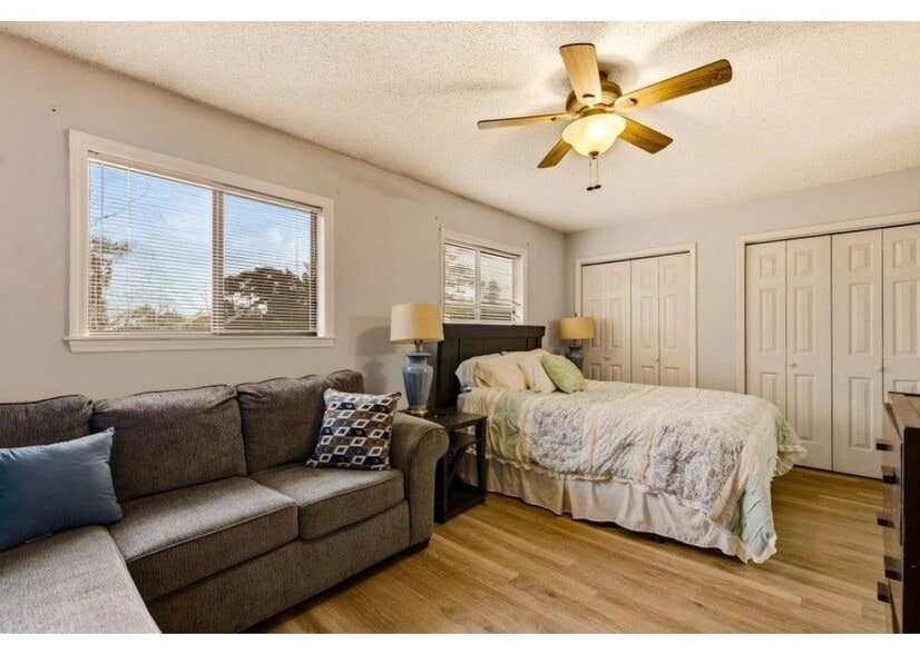 Building Photo - 775 Plantation Dr