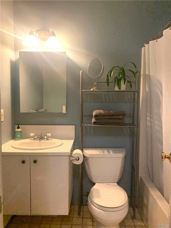 234 Old Willets Path 234 Old Willets Path Smithtown NY 11787