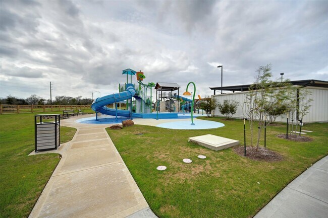 Building Photo - 10942 Tawny Rdg Dr