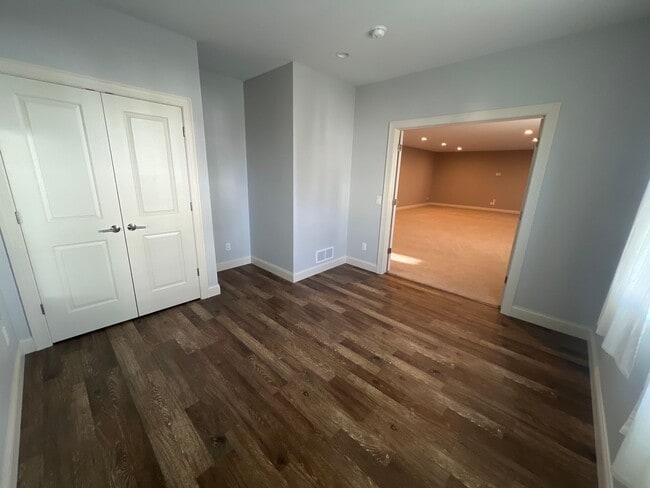 Building Photo - 8916 Pine Hollow Pl