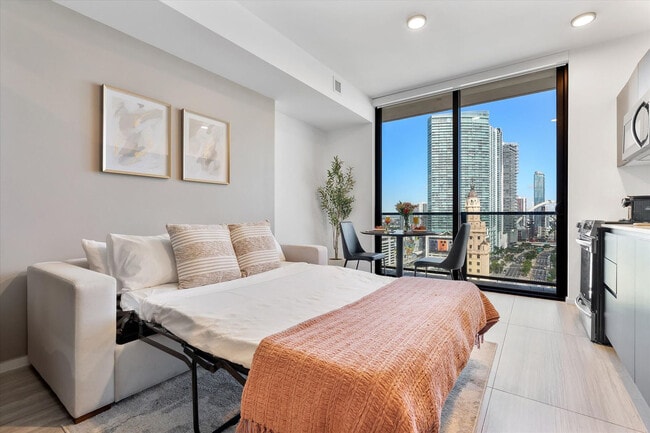 Building Photo - 398 NE 5th St